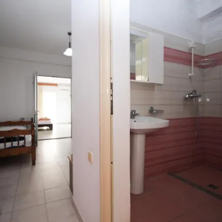Jonufra Hotel 3*